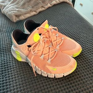 Nike Metcon Free 4. Size 10 barely worn